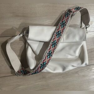 Street Level White Shoulder Bag with Patterned Embroidered Strap